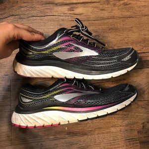 Brooks Glycerin tennis shoes
